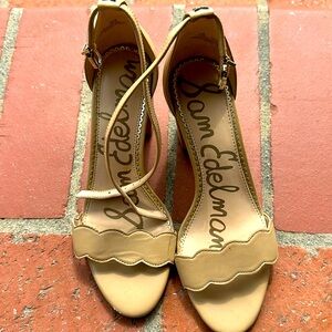 Chunky comfort heels